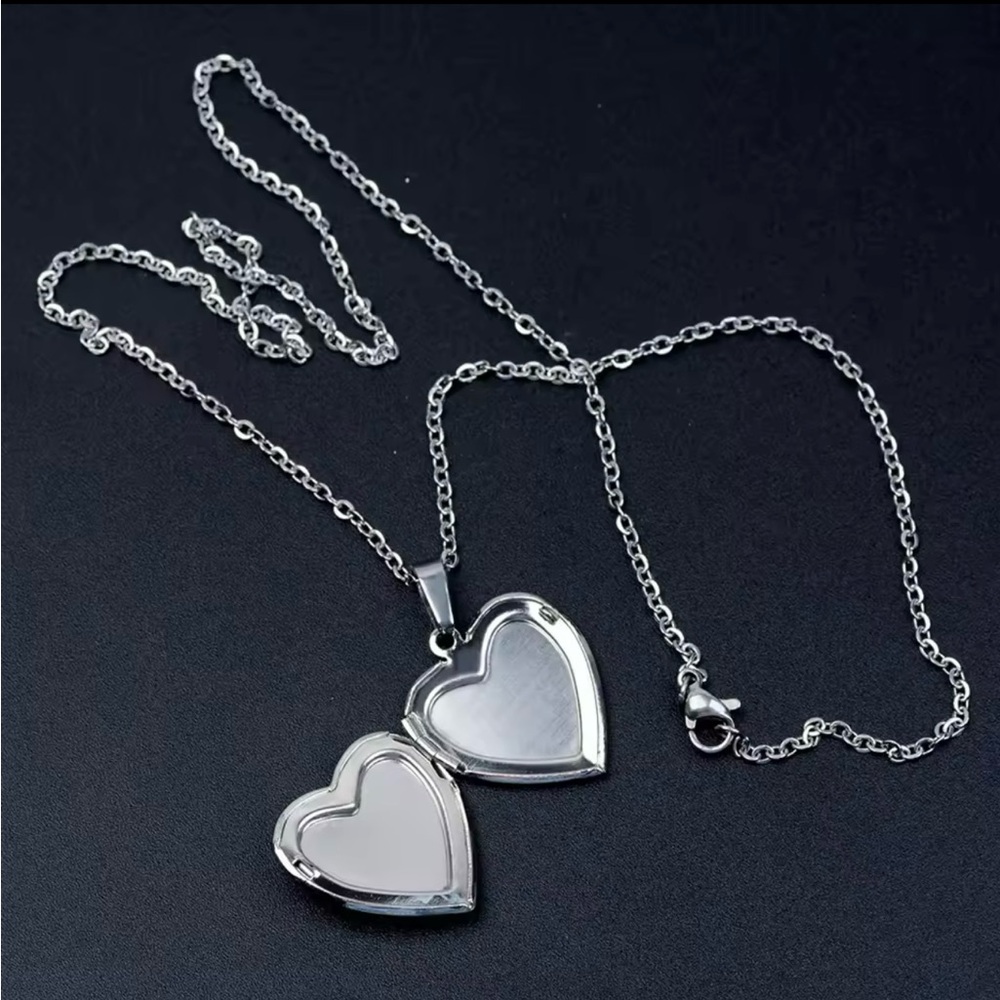 Heart Locket Mood Changing Necklace - Picture 5 of 6